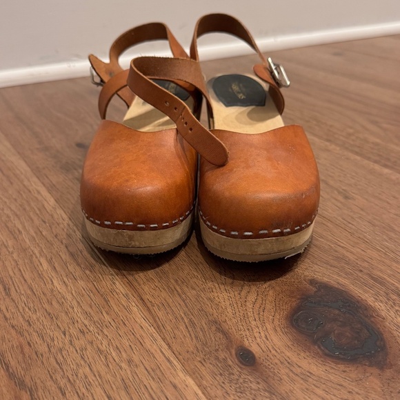 Brown Leather Hasbeens. Platform. Size 9 us - Picture 1 of 4